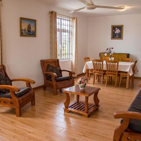 مونت تْشويْسي Residence Le Palmier المظهر الخارجي الصورة